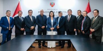 Keiko Fujimori e evangélicos do Peru celebram ‘Ação de Graças’