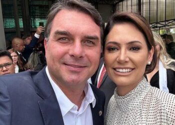 Flávio convida Michelle a unir forças nas eleições de 2026