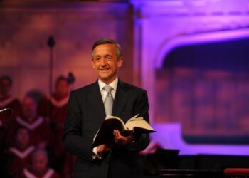 Ministério de Robert Jeffress ultrapassa 1 milhão de inscritos no YouTube