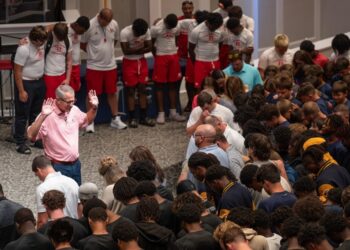 Igreja na Geórgia registra 120 decisões por Cristo em evento