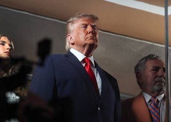 Trump prorroga emergência nacional contra o Brasil por mais um ano