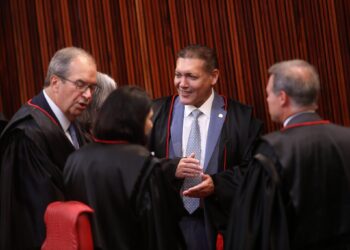 Ministros criticam pressão do STF sobre o TSE em caso de vídeo