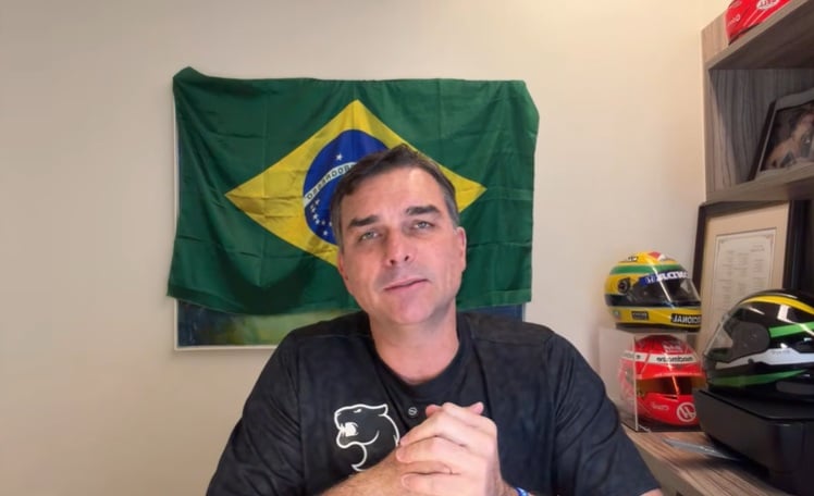 Flávio Bolsonaro arrecada R$ 23 mil em primeiro dia de vaquinha