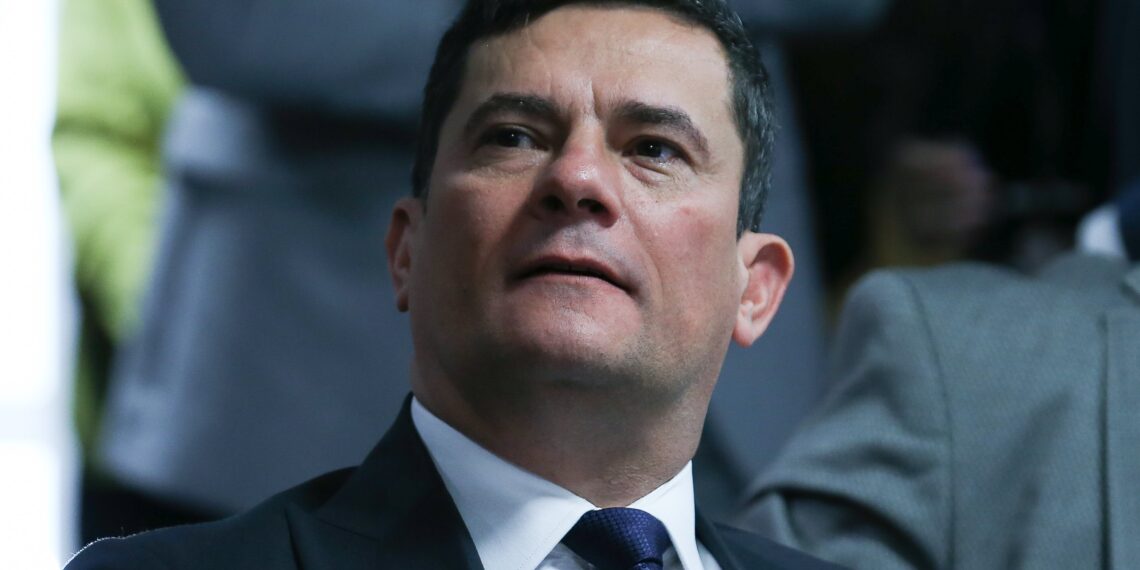 Sergio Moro critica ação da PF contra decisões de Mendonça