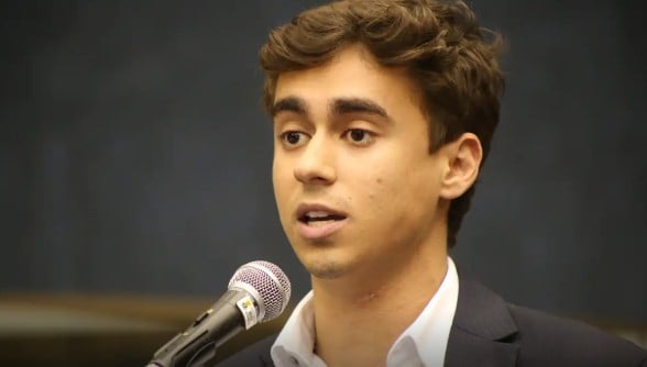 Justiça condena Nikolas Ferreira a indenizar o PT por ofensas