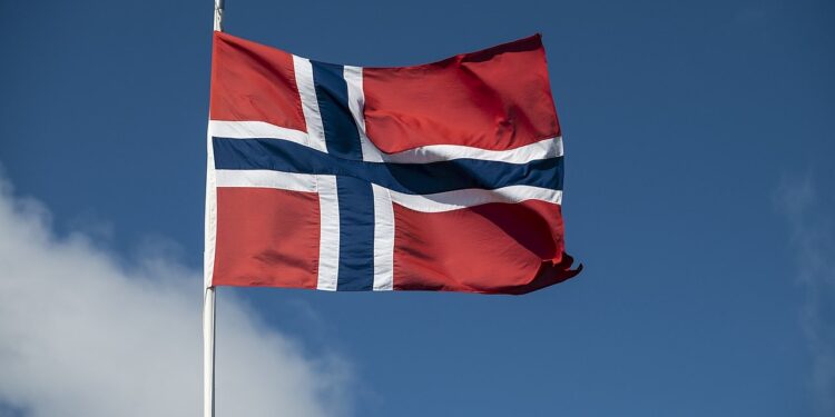 Economia do paradoxo: Noruega ficou rica com o petróleo e hoje lidera a transição para a energia limpa