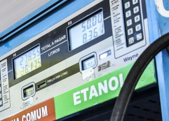 Conselho eleva de 30% para 32% teor de etanol na gasolina por 180 dias