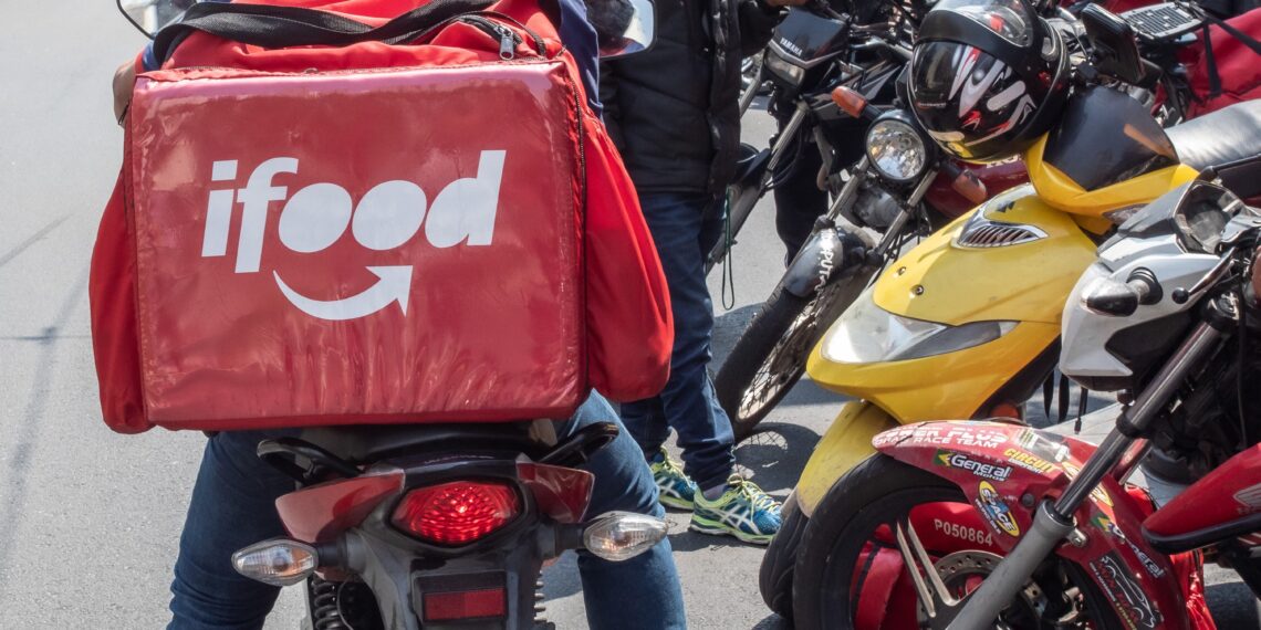 Justiça impede INSS de recusar benefícios a entregadores do iFood por falta de carteira assinada