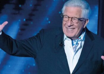 Morre Peppino di Capri, ícone da música italiana, aos 86 anos