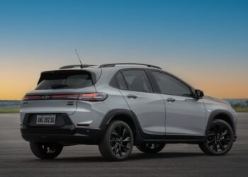 Vai comprar o Chevrolet Sonic? Veja 8 pontos que você precisa saber antes de fechar negócio