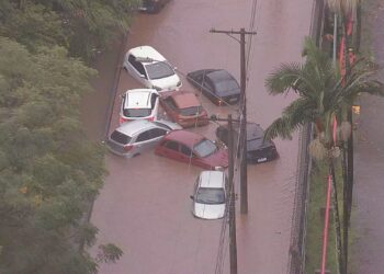 Alerta de tempestade e ventania: saiba se o seguro do seu carro cobre danos nesses casos
