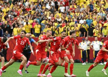 Suíça bate Colômbia nos pênaltis e avança às quartas após 72 anos