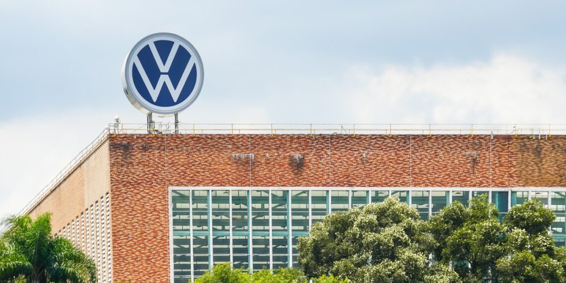 Trabalhadores barram plano de reestruturação da Volkswagen, diz agência