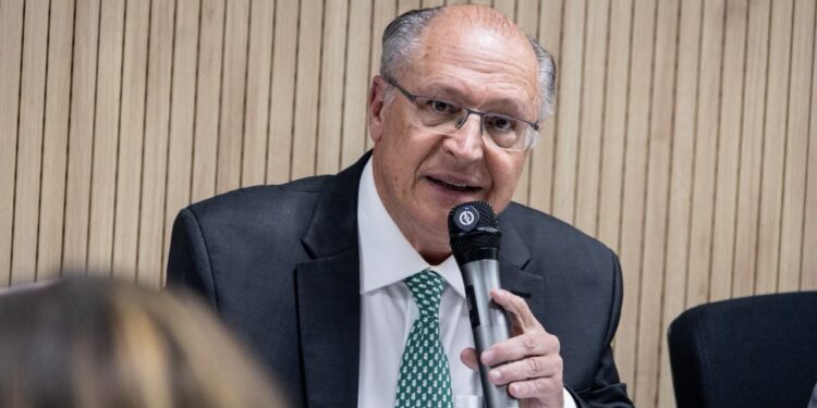 Alckmin contesta alegações dos EUA sobre tarifaço e diz que medida é 'injusta e descabida'