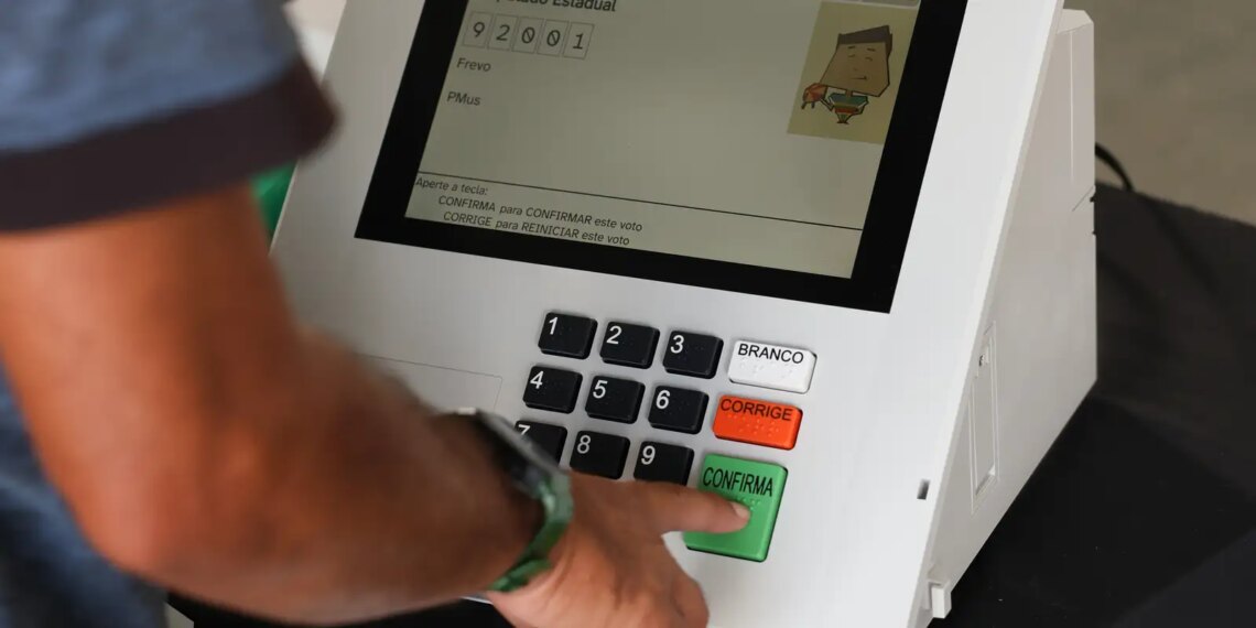 PGR começa a inspecionar código-fonte das urnas eletrônicas