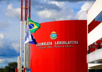 90% dos deputados tentam reeleição na Assembleia e 75% à Câmara; veja nomes
