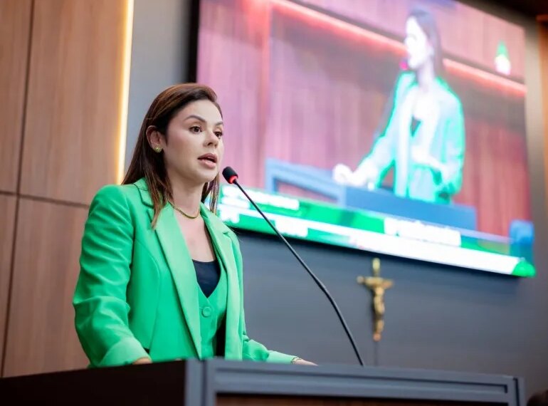 Michelly Alencar cobra ações efetivas de enfrentamento ao feminicídio em Mato Grosso
