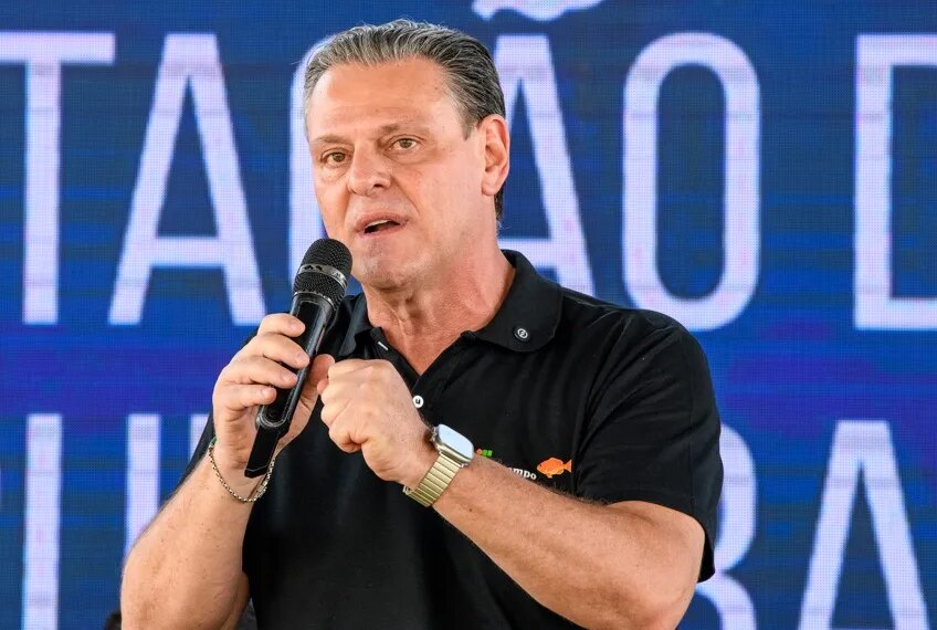 Fávaro defende o agro de ataque de Flávio Bolsonaro; total despreparo