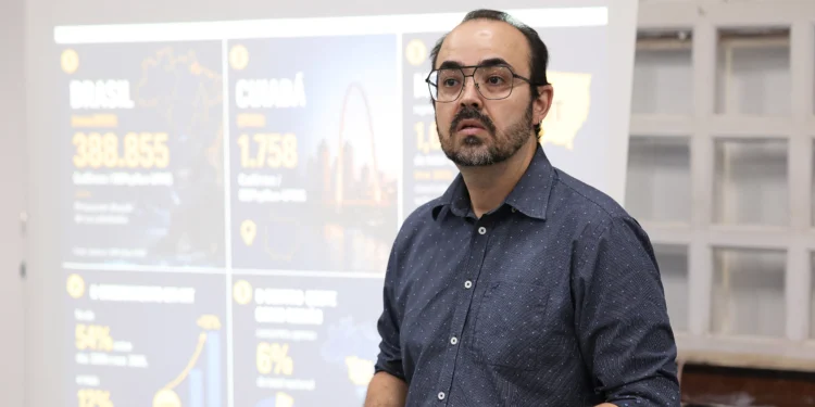 Sensibilização prepara equipes para acolher população em situação de rua no PopRuaJud