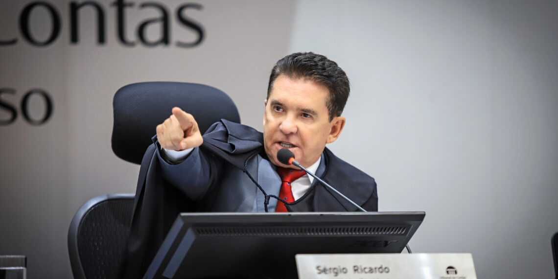 Sérgio Ricardo suspende rescisão de contrato e cobra asfalto padrão Dnit na MT-170 para garantir dignidade à população