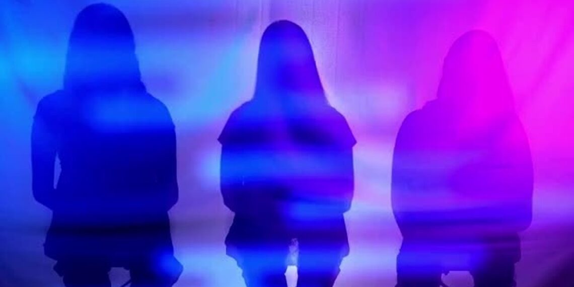 'Foi um choque': grupo de adolescentes descobre colega de classe por trás de imagens pornográficas falsas feitas com IA