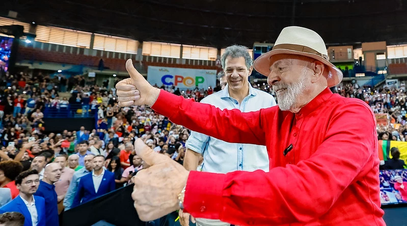 Lula indica Haddad como sucessor na presidência da República