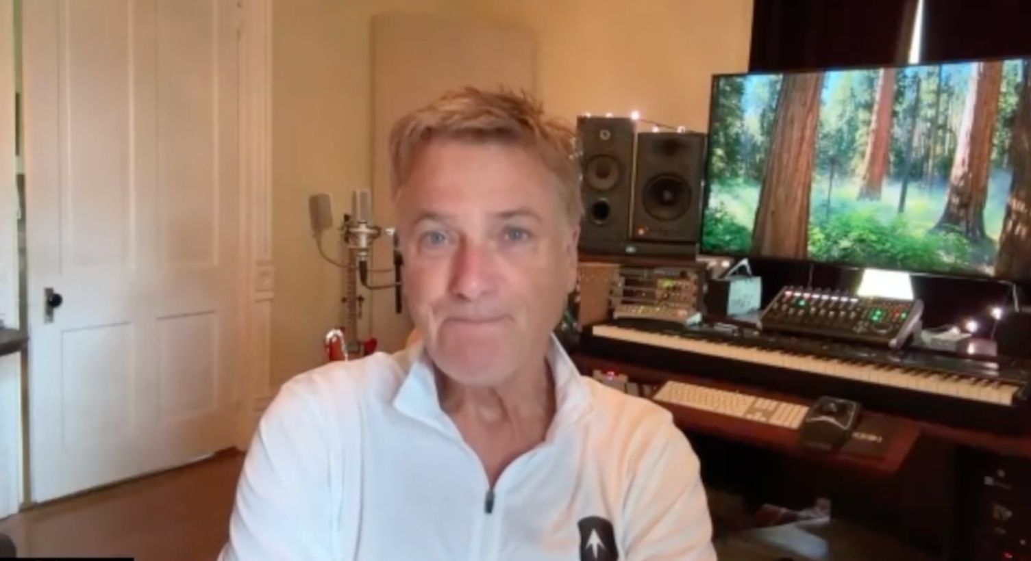 Michael W. Smith alerta líderes de louvor: ‘O Senhor não divide Sua glória’