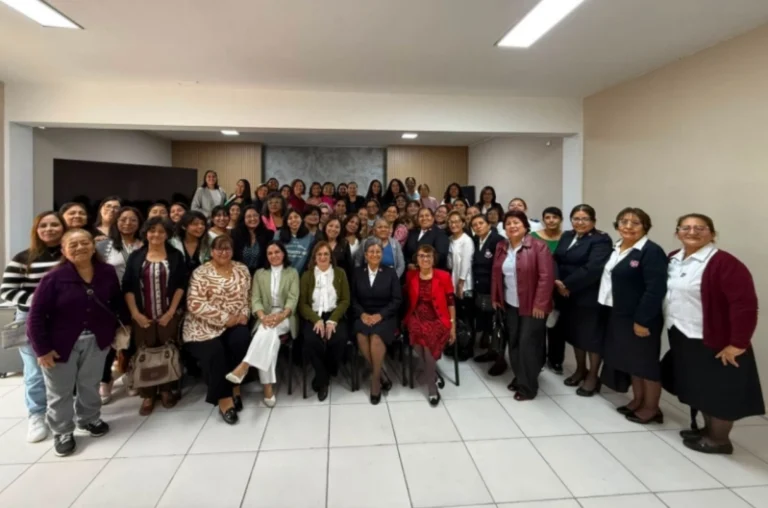 Mais de 100 mulheres cristãs se reúnem em Lima para conferência
