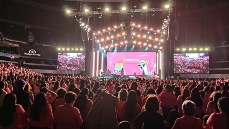 Milhares de mulheres se reúnem em evento na Cidade do México