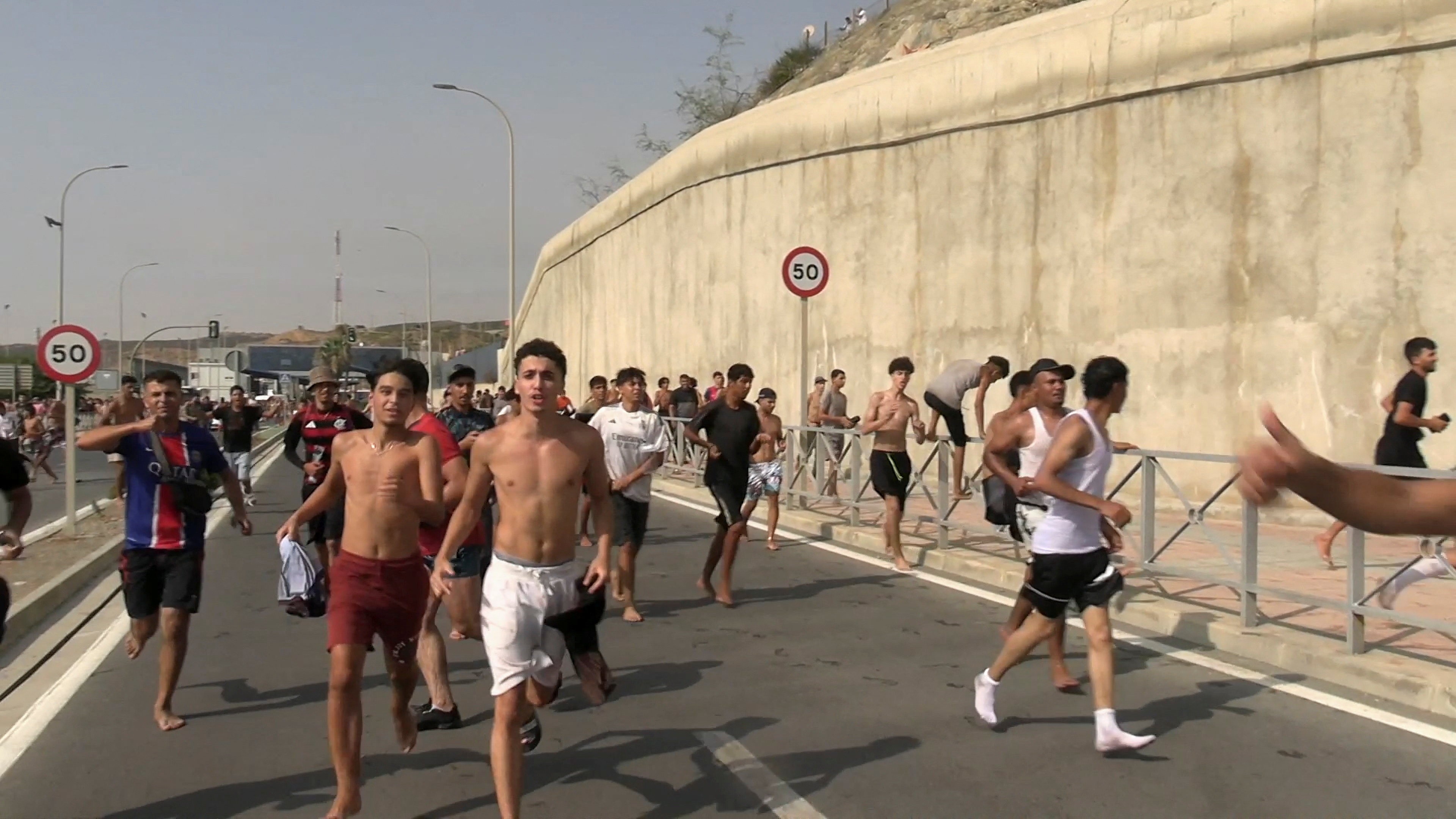 Meta e TikTok vão checar informações falsas que incentivam ida a Ceuta