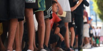 Instagram impulsiona rede de golpes que promete ajudar migrantes a chegar à Ceuta por até R$ 2,8 mil