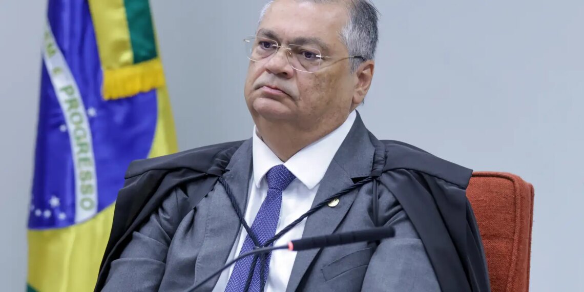 Flávio Dino manda PF investigar emendas PIX após auditoria do TCU