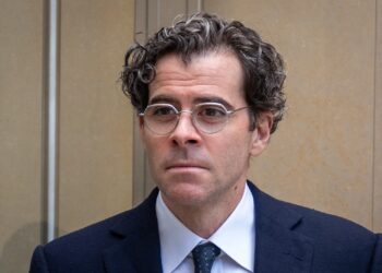 Meta negocia acordo extrajudicial com estados dos EUA em caso sobre segurança de menores