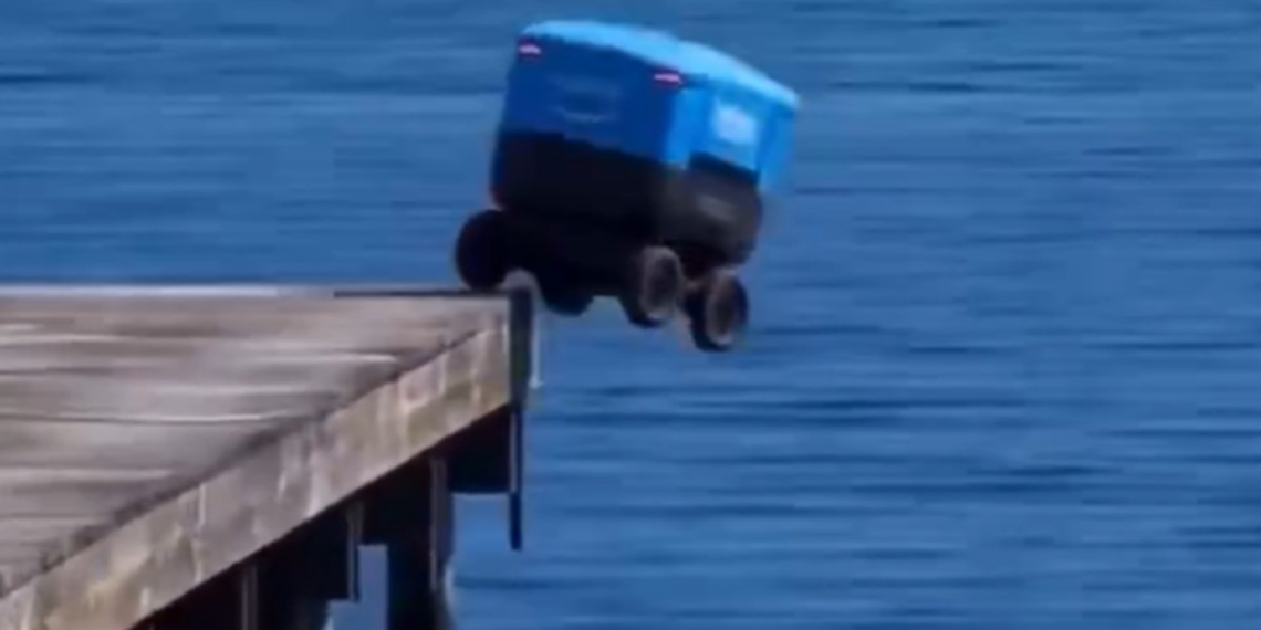 É #FAKE vídeo de robô de entregas da Amazon se jogando no mar