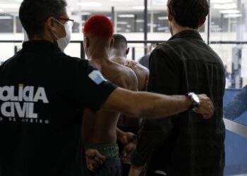 PM-RJ faz ação para conter expansão territorial do Comando Vermelho