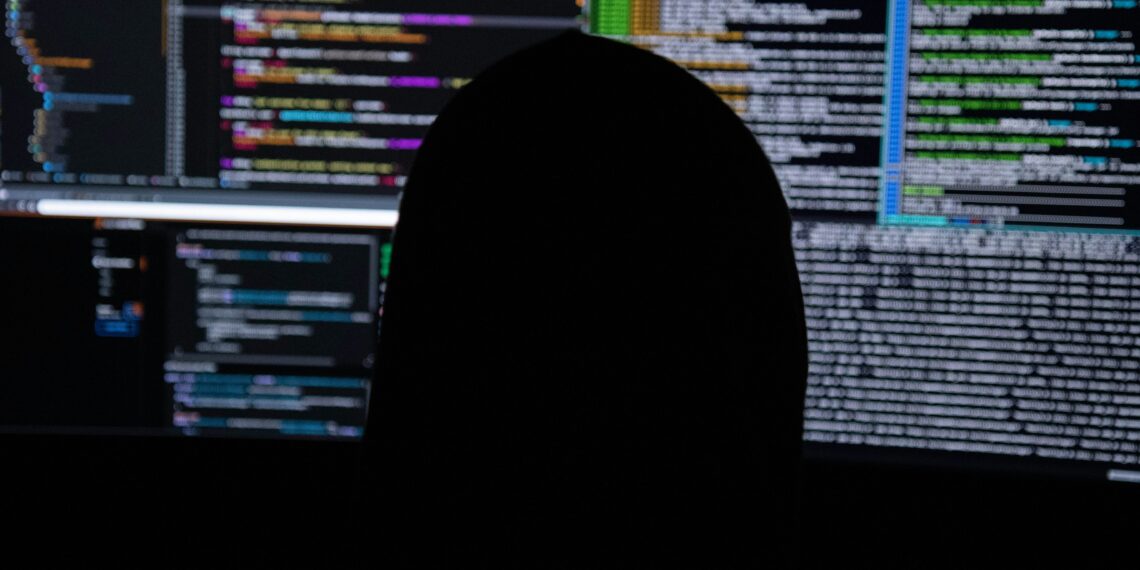 Grupo de hackers diz ter roubado dados de quase 50 empresas globais