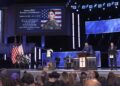 Pastores e Donald Trump homenageiam soldado caída no Texas