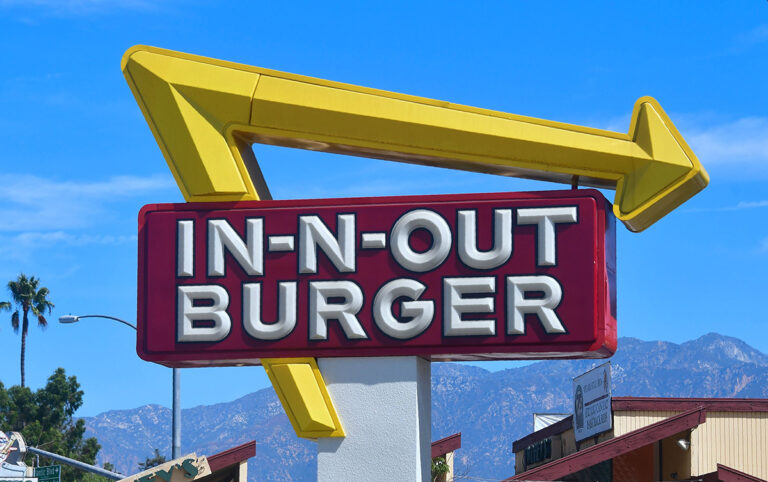 Lynsi Snyder, da In-N-Out, pede que funcionários voltem-se a Deus