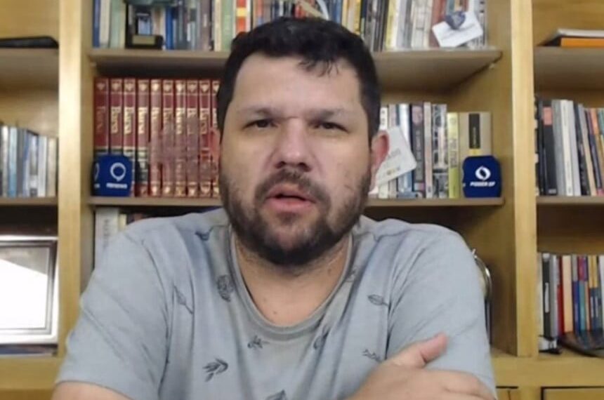 Oswaldo Eustáquio anuncia denúncia contra Alexandre de Moraes