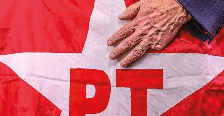 PT pede ao TSE a retirada de site ligado ao PL por acusações