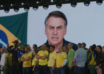 Vera Chemim: inelegibilidade de Flávio Bolsonaro não tem base jurídica