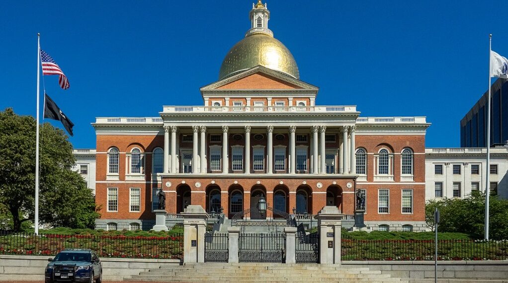 Massachusetts permite abortos até o nascimento com nova lei