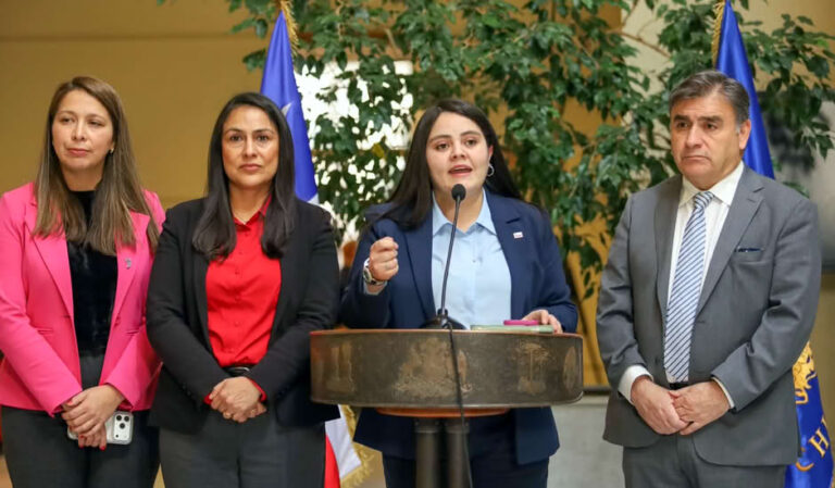 Parlamentares chilenos propõem Dia Nacional de Oração e Dia da Bíblia