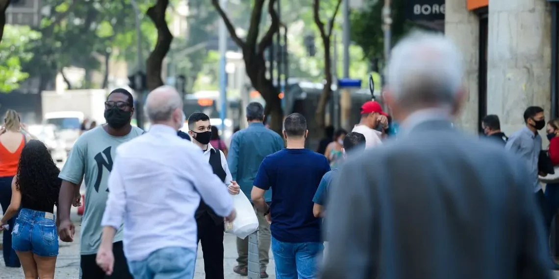 81% querem candidato que acredite em Deus, aponta pesquisa da UFF