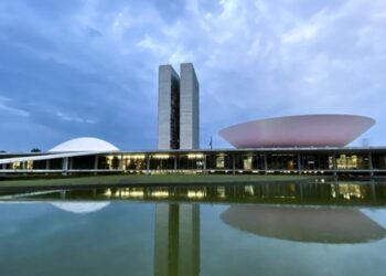 Instituto Dēmokratia lança trilha de aprendizagem em teoria política