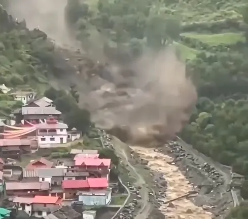 Líderes cristãos mobilizam ajuda após enchentes no Nepal