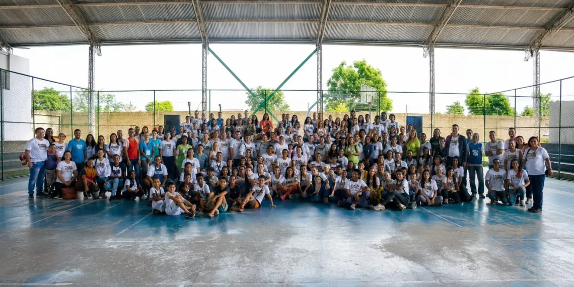 Comunidade Feliz com Jesus abre inscrições para 80 voluntários