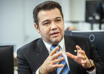 PSC anuncia investigação sobre caso Patrícia Lélis x Feliciano