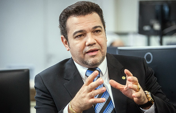 PSC anuncia investigação sobre caso Patrícia Lélis x Feliciano