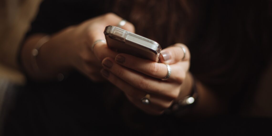 Polêmica do anti-spam: bloqueio de ligações indesejadas gera disputa entre operadoras na Anatel